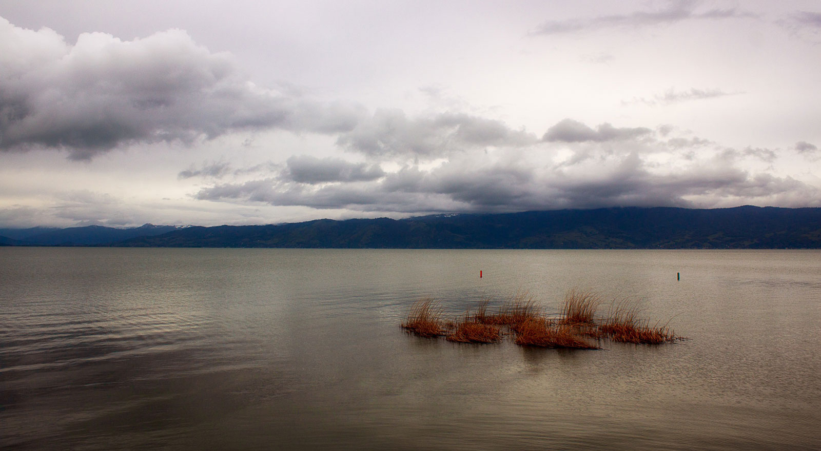 Photo of Clear Lake on a cloudy day