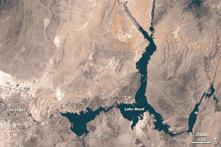 This animation shows a comparison of Lake Mead water levels from 2000 to 2015.